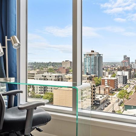 City Centre Retreat - 1Br Condo With Desk YYC Esterno foto