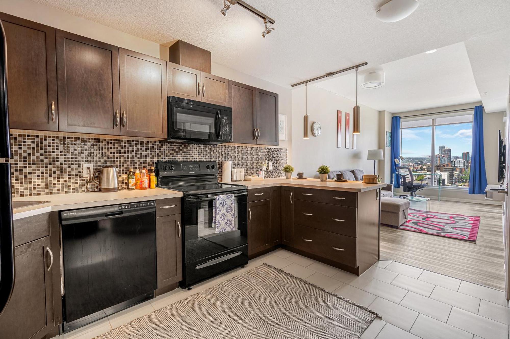 City Centre Retreat - 1Br Condo With Desk YYC Esterno foto