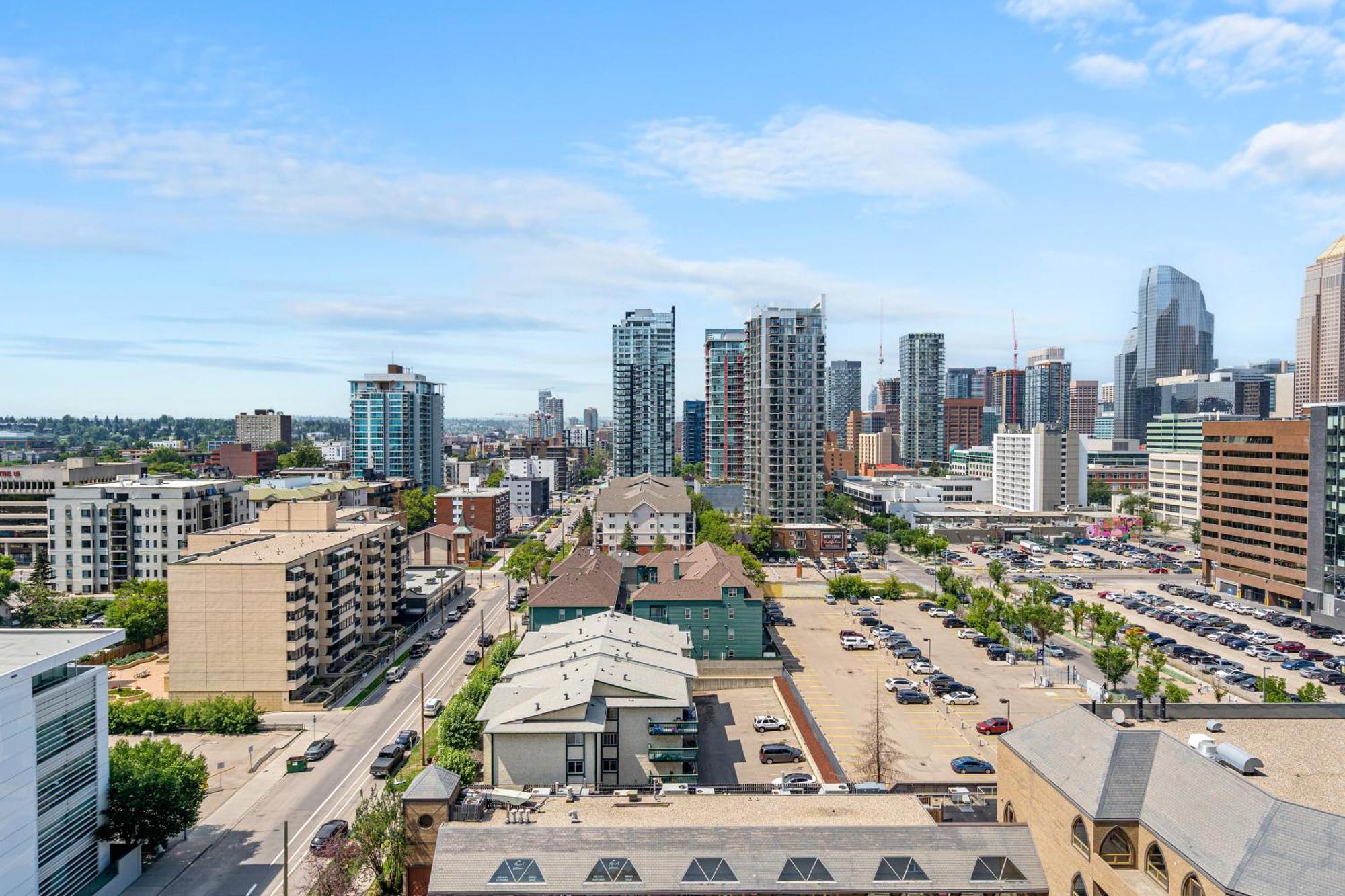 City Centre Retreat - 1Br Condo With Desk YYC Esterno foto
